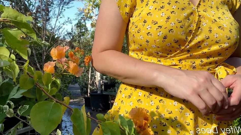 12 Pics Wifey summer yellow dress public and braless