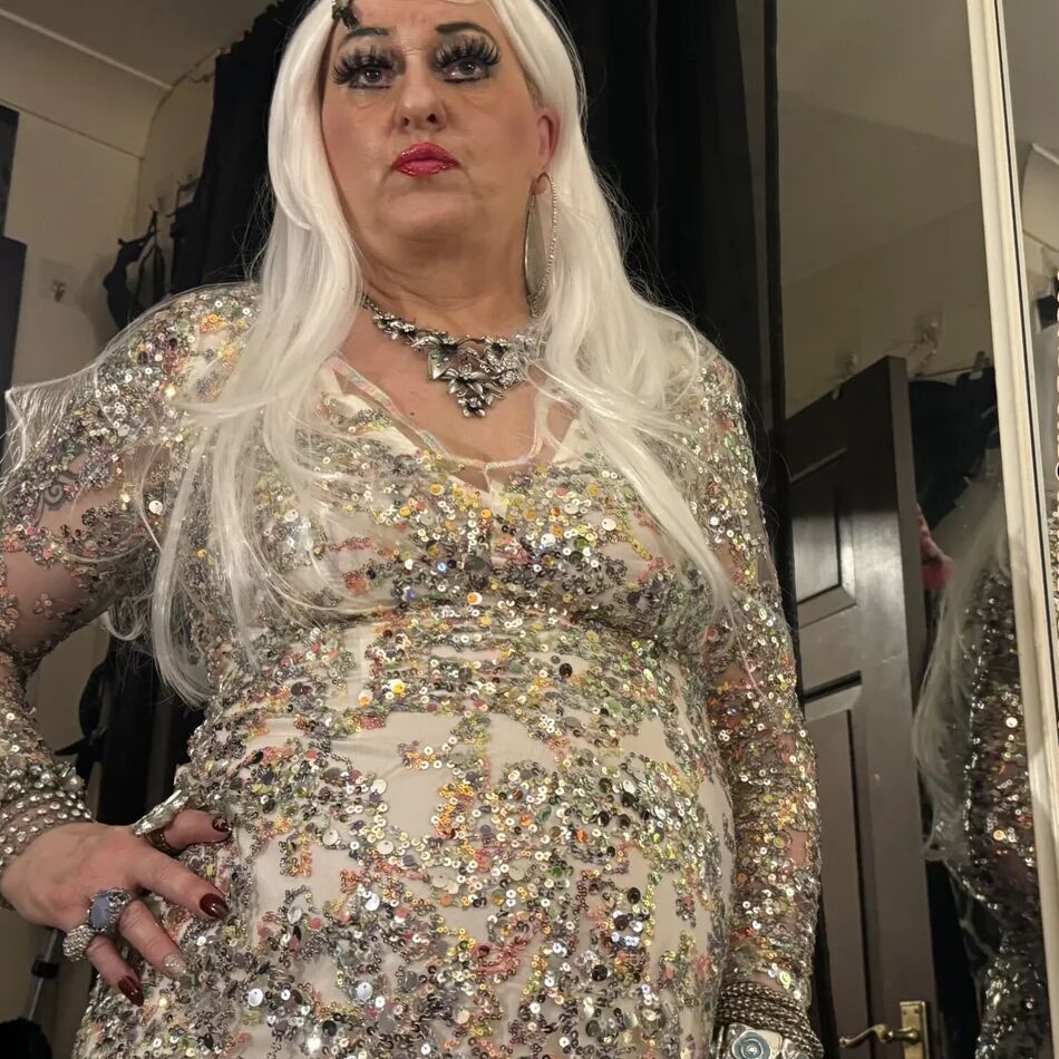 20 Pics SHAMELESS SLUT SHIRLEY