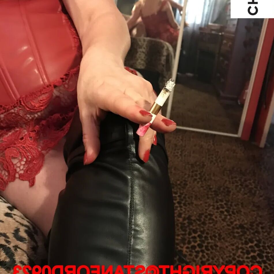 20 Pics SHIRLEY SLUT 702