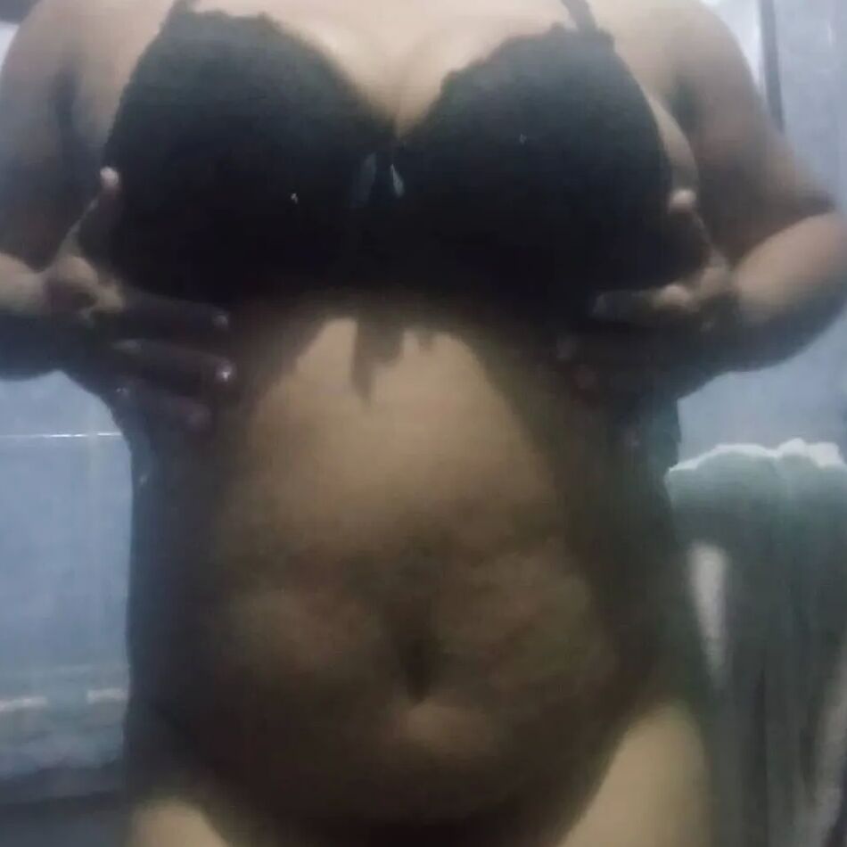 17 Pics just me