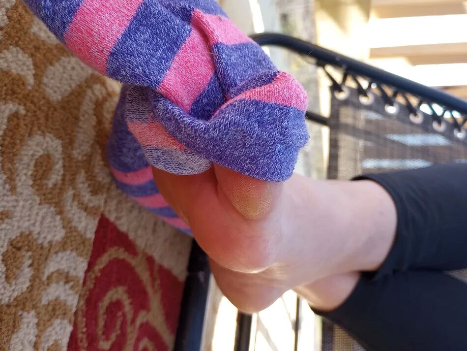 17 Pics Beths Feet
