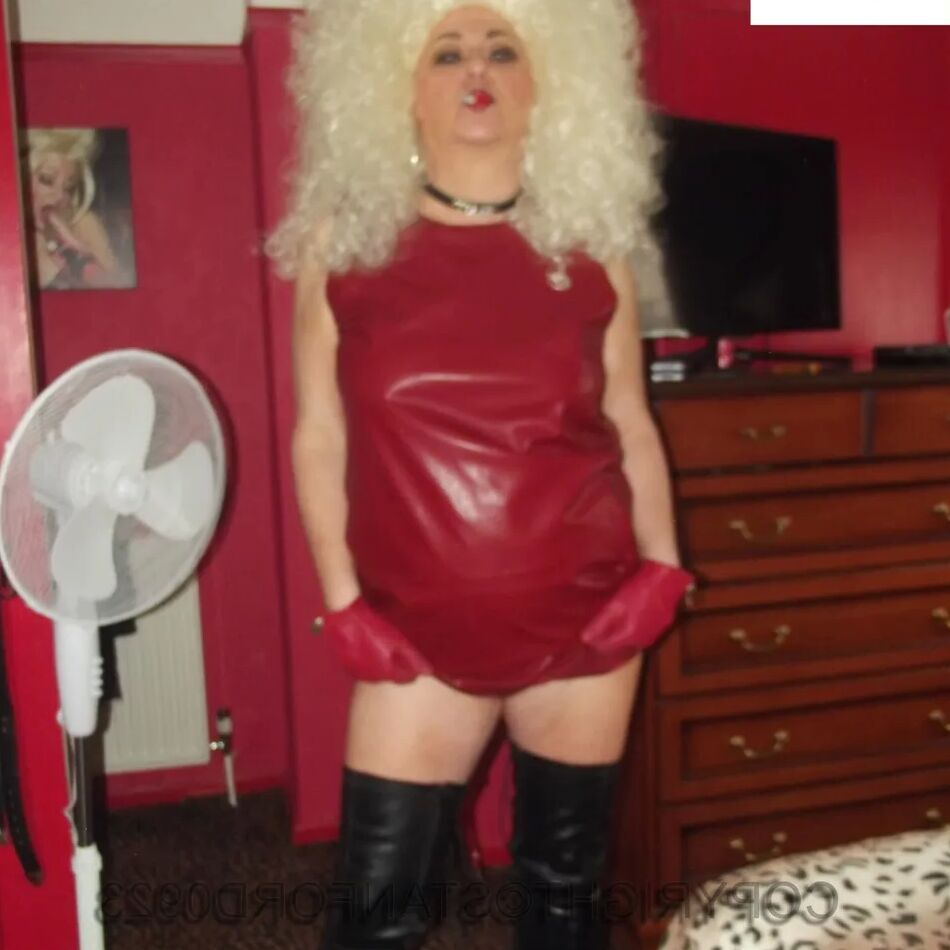20 Pics SHIRLEY SLUT 660