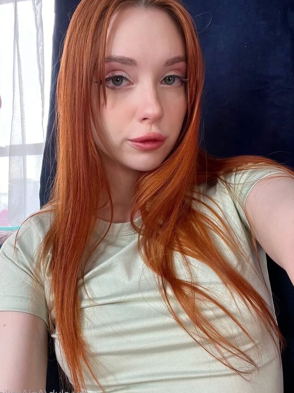 20 Pics Ani Free Photos
