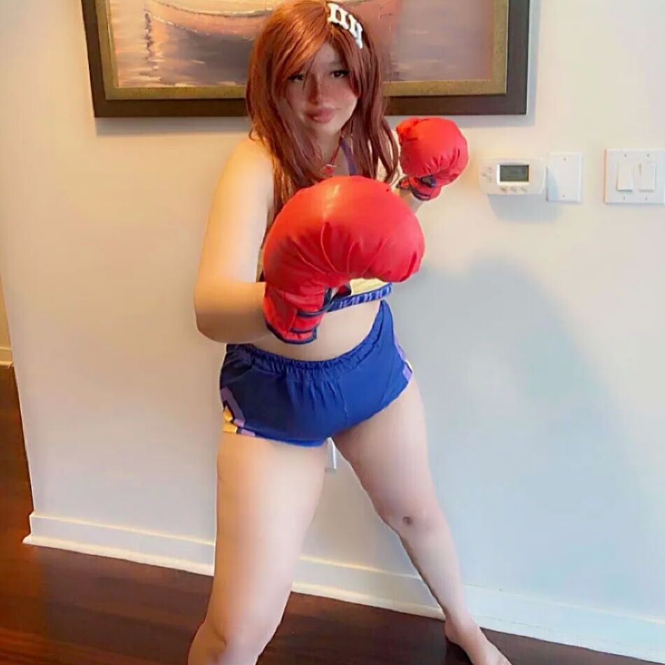 7 Pics Inugami Korone Boxer Cosplay