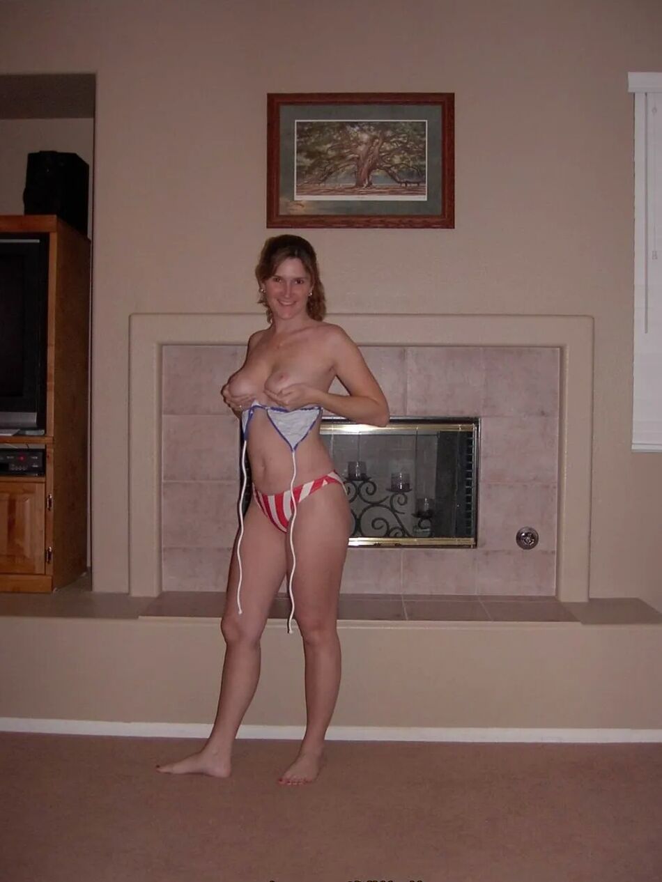 20 Pics My MILF Exposed - Shy country girl