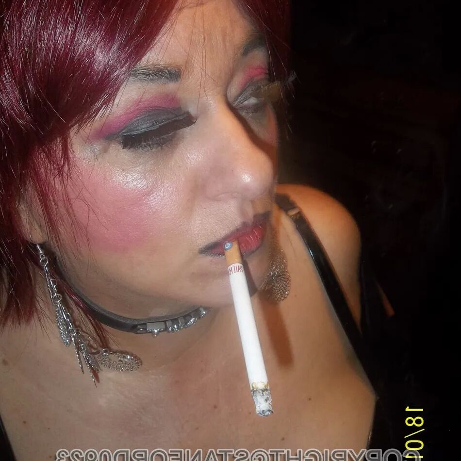 20 Pics SHIRLEY SLUT 664