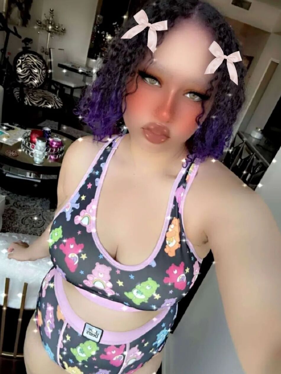7 Pics Sexy Big Titty Egirl Aamira Ardalan