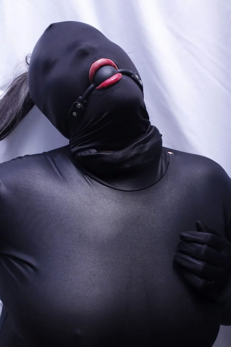 5 Pics Zentai