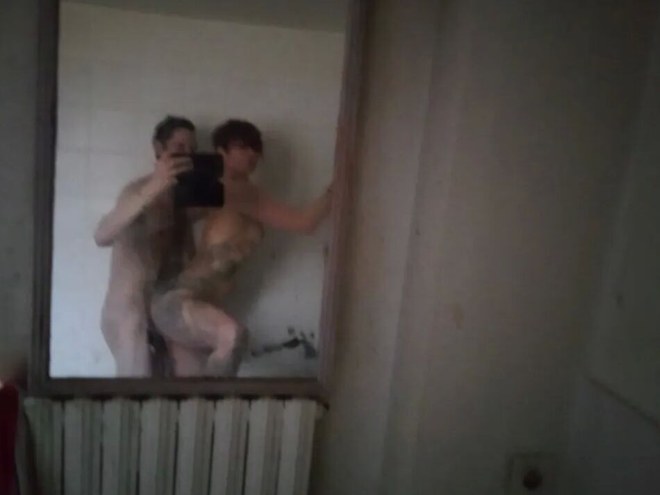 5 Pics Under shower