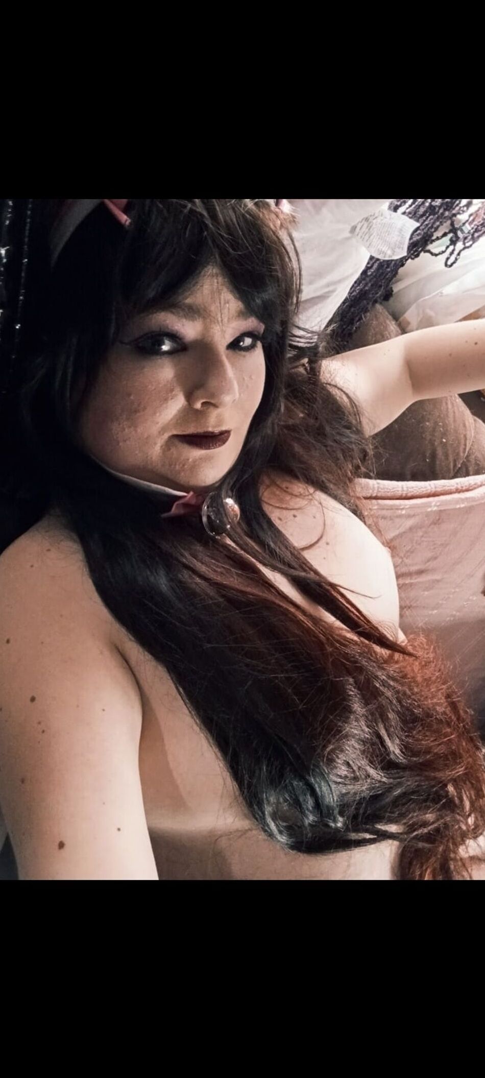 8 Pics Ganz junges foetzchen zeigt ihre zarten Titten