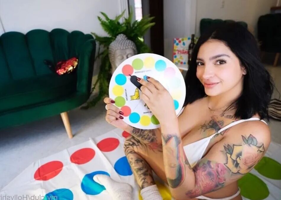 20 Pics Hollyshit Free Photos