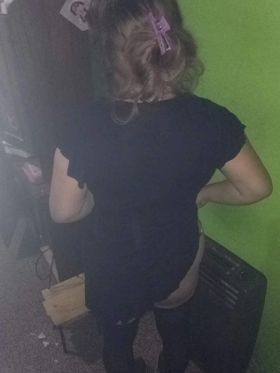 20 Pics Pack 35 : mini dress and thong