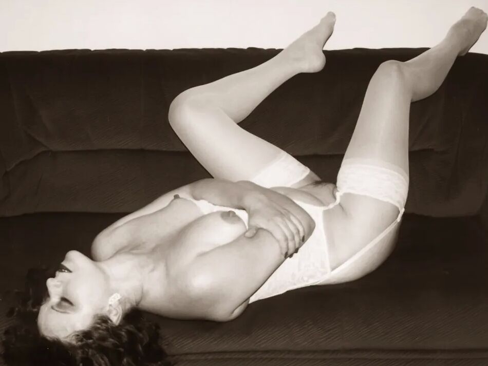 8 Pics Retro milf gallery