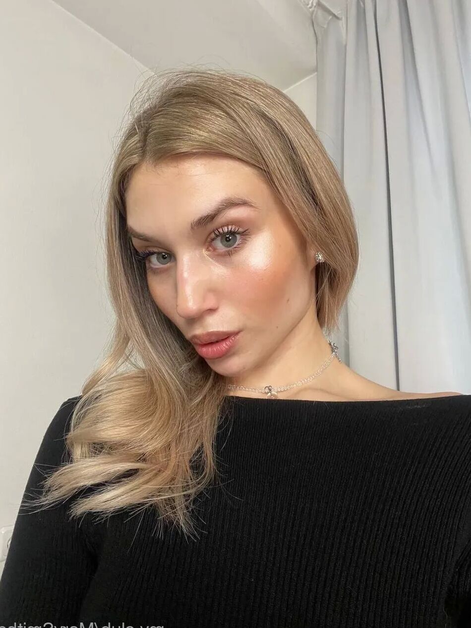 9 Pics Lily Free Photos