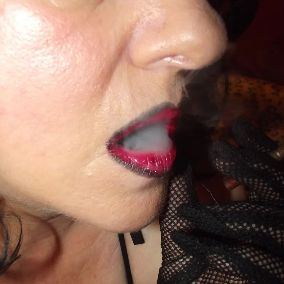 20 Pics SHIRLEY SLUT 741