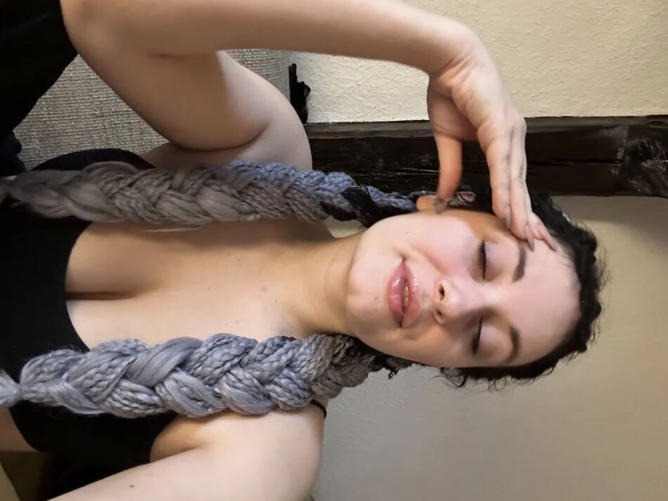 9 Pics Selfie Time