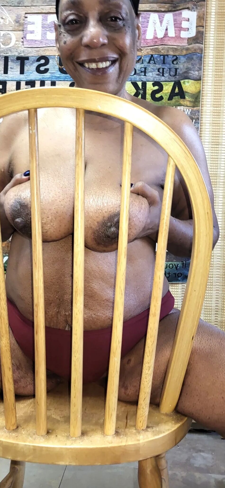 8 Pics Tits in a chair