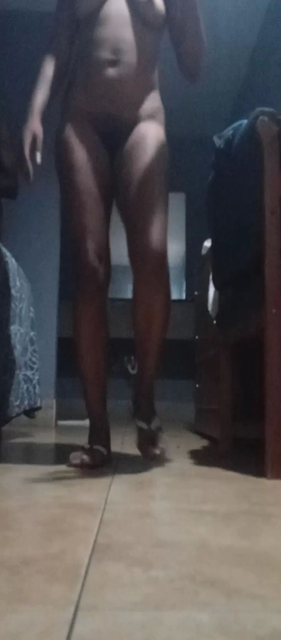 20 Pics Very Sexy Hood Milf