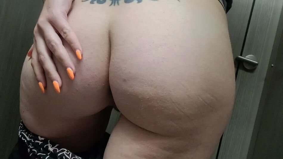 20 Pics Hairy Milf Pussy and Beautiful Tits