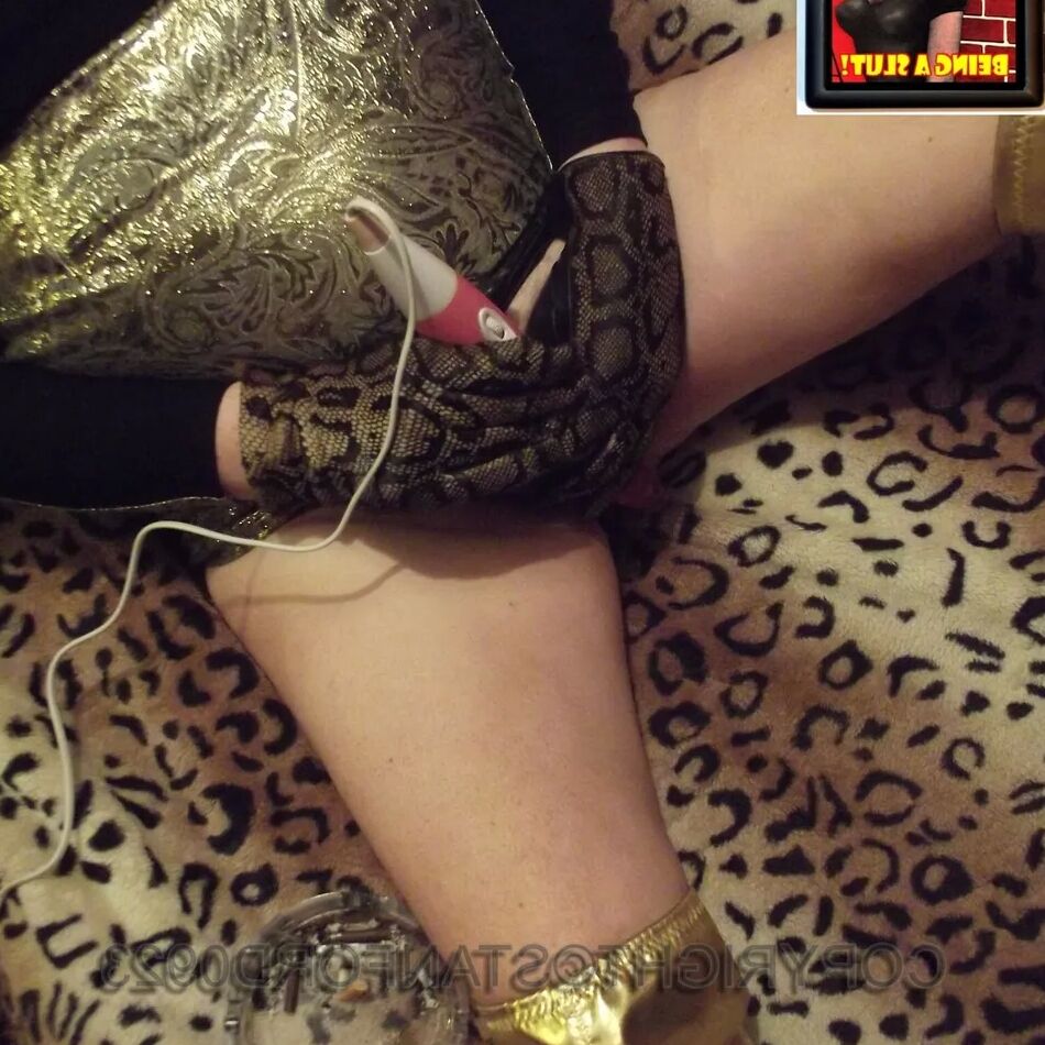 20 Pics SHIRLEY SLUT 666
