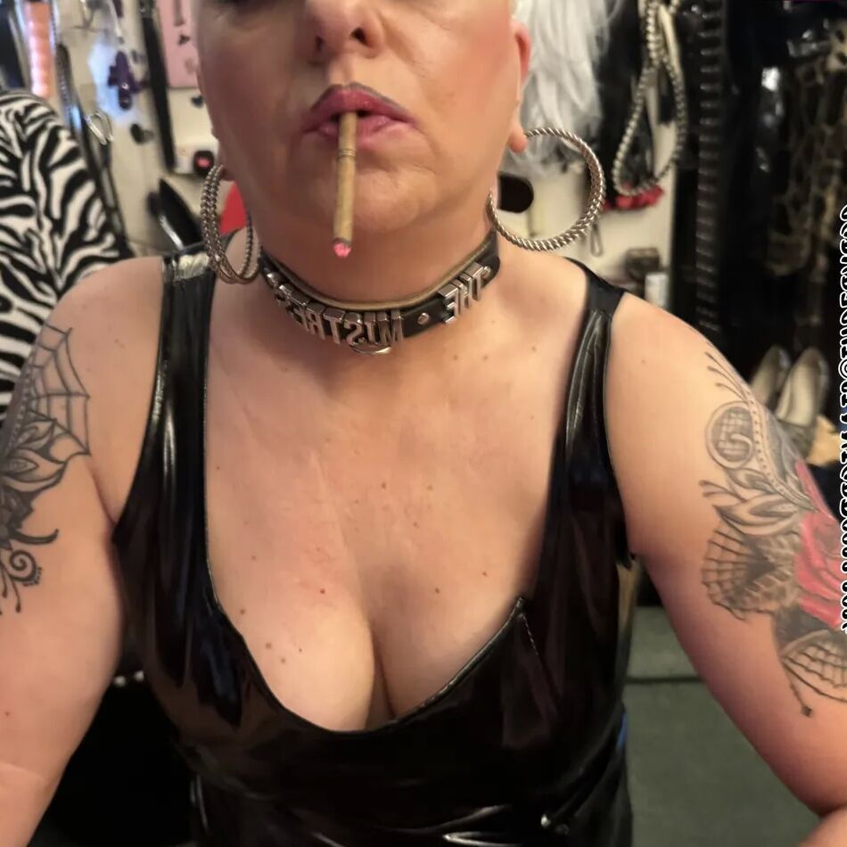 20 Pics I WANT TO USE YOU AND YOU WILL CUM TWICE