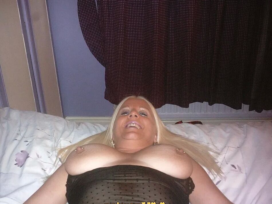 20 Pics My MILF Exposed - Swedish horny wife