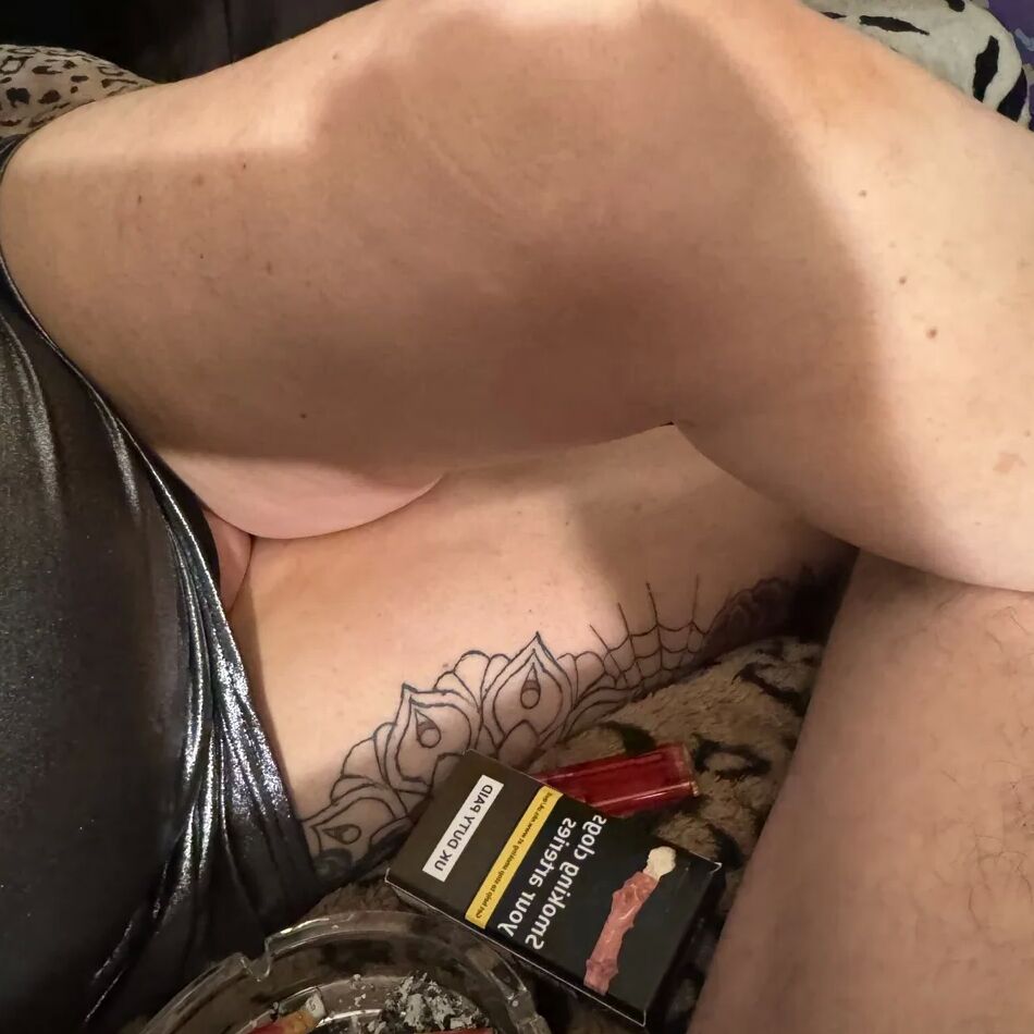 20 Pics SEDUCED BY YOUR SLUTTY AUNT SHIRLEY