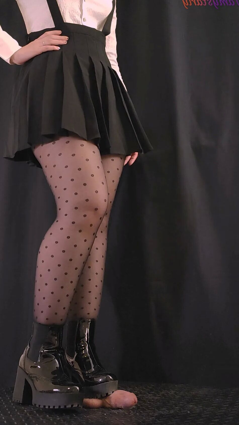 11 Pics Secretary CBT Rub and Stroke - Bootjob, Shoejob, Ballbusting