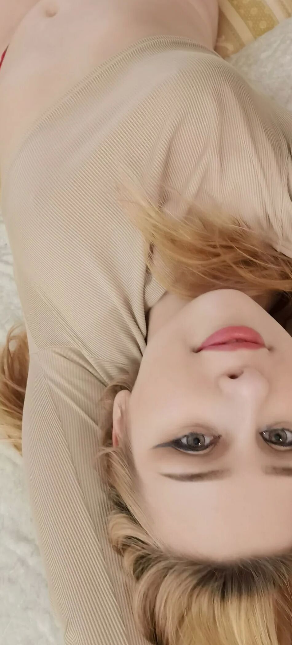 16 Pics Selfies