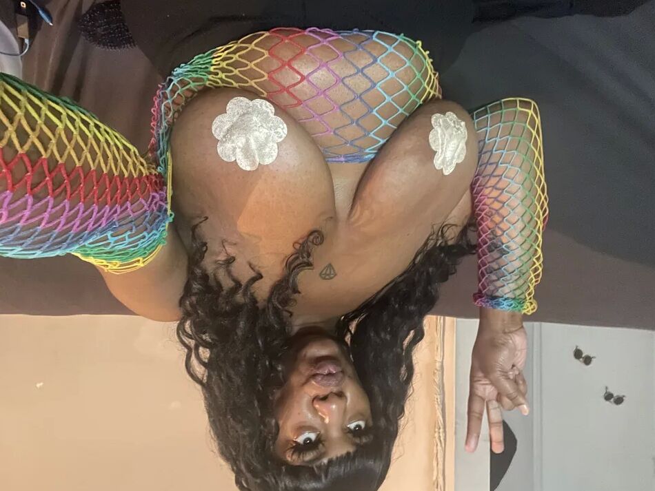 7 Pics Cumslut