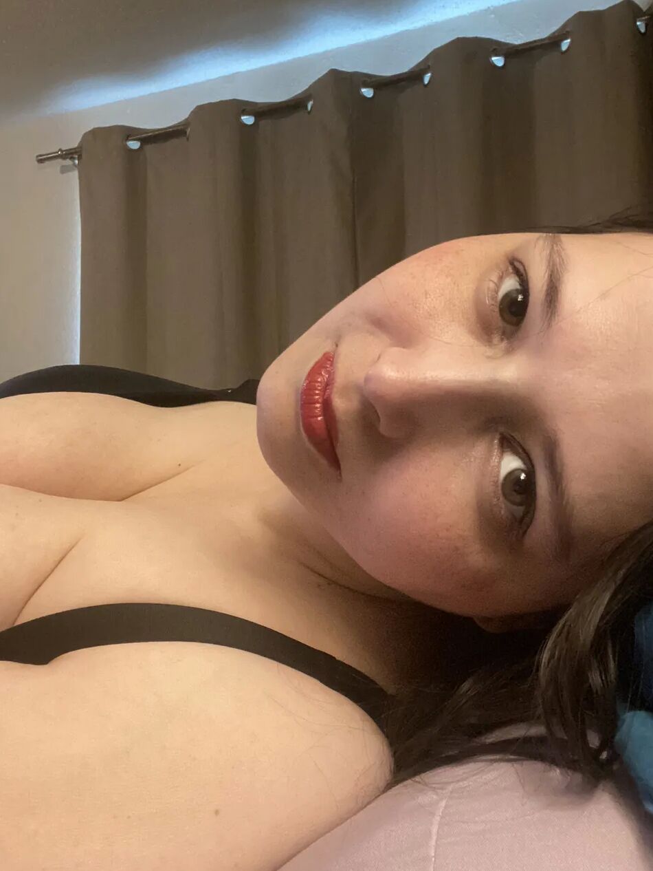 20 Pics Feeling frisky