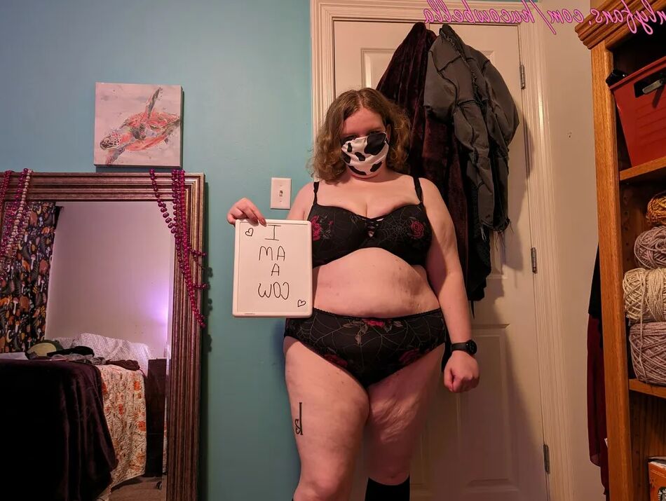 20 Pics Hucowbella for International Cunts day