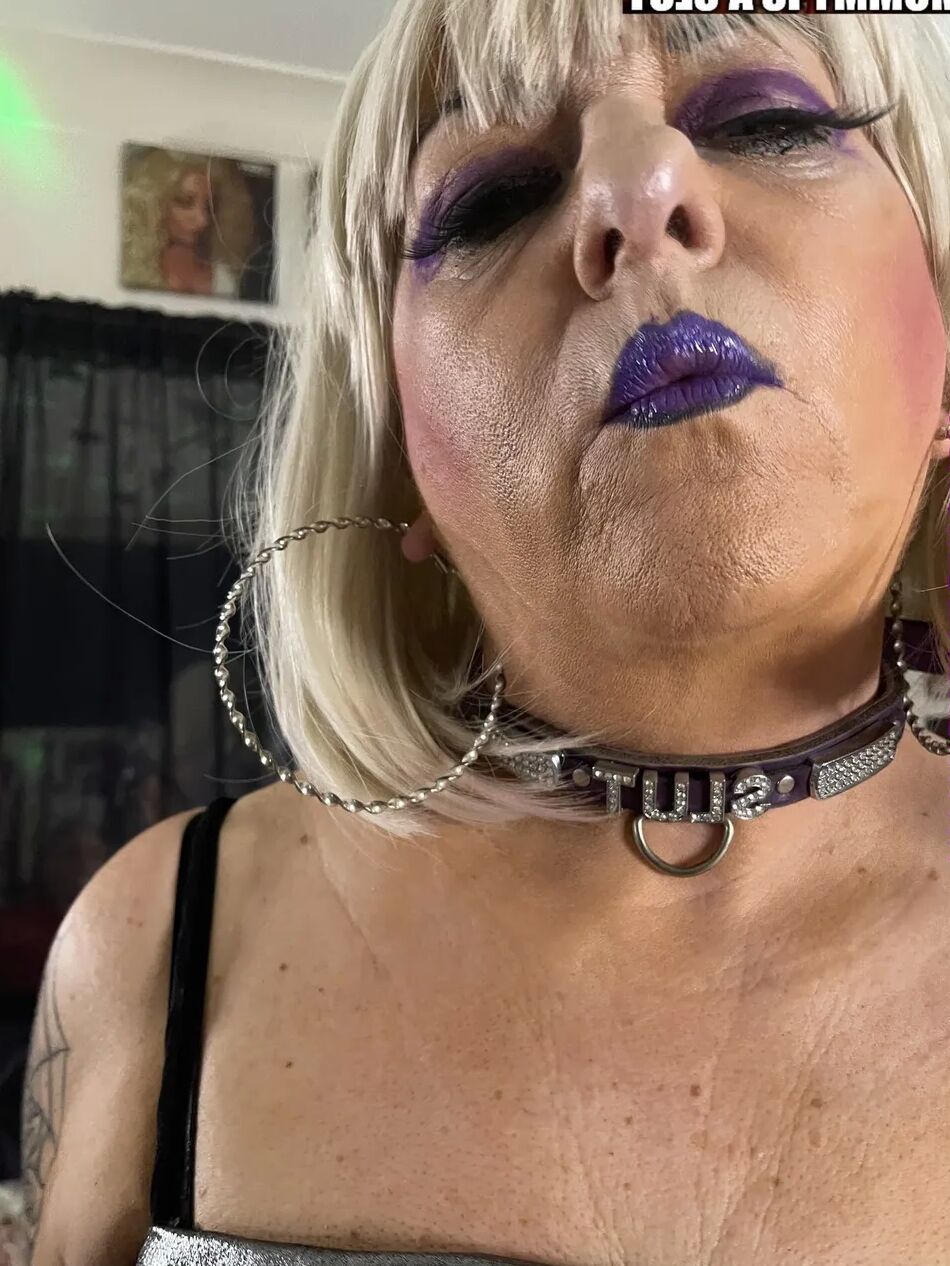 12 Pics SHIRLEY SLUT MOM