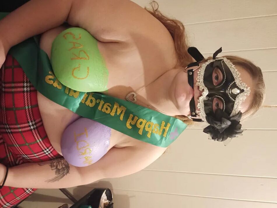 16 Pics Mardi gras time