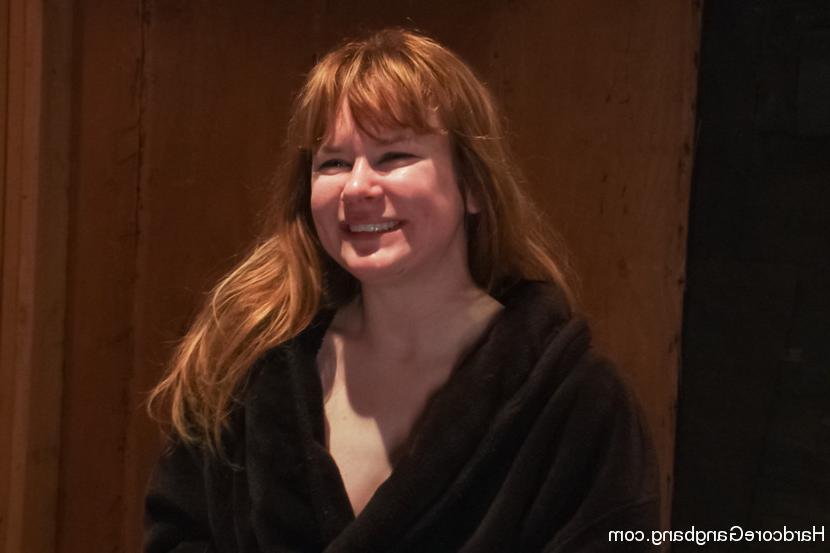 15P In this fantasy role play update Claire Robbins plays a therapist who, instead o