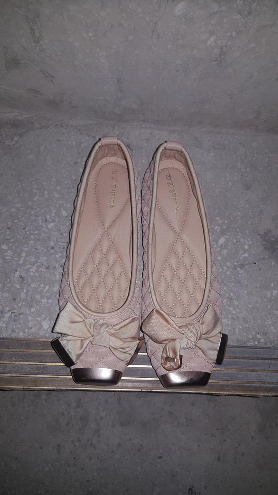 8P abuse flat shoes