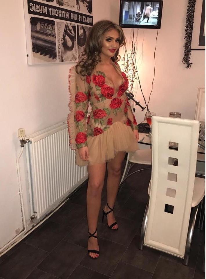 25P Adorable real chicks 225