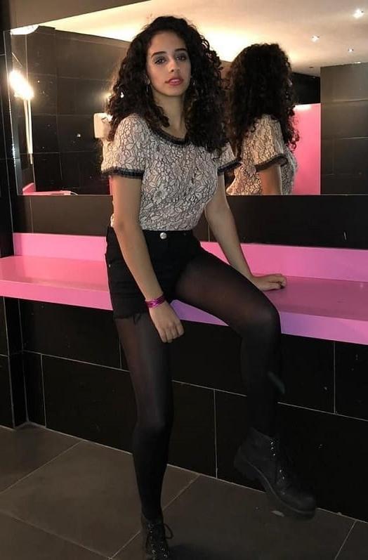 25P Adorable real chicks 223
