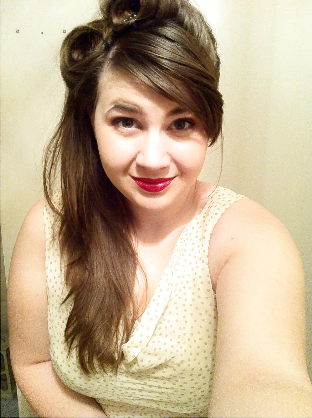 15P Adorable babe from the internet