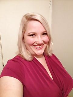 25P Adorable chubby blonde shows cleavage