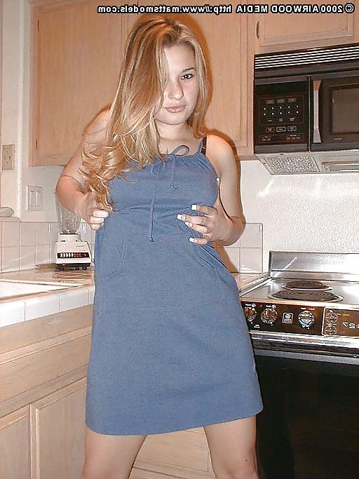11P Shy and Adorable Sunnie was a One Time Nude Model