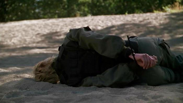 25P Lovely Amanda Tapping