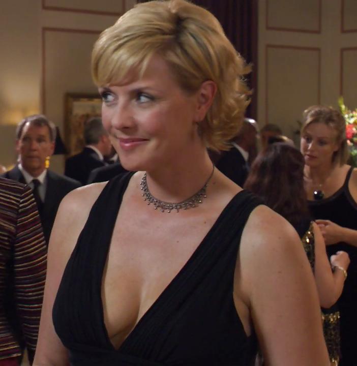 25P Lovely Amanda Tapping