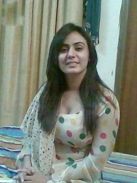 25P Stunning Adorable Muslim Babes 