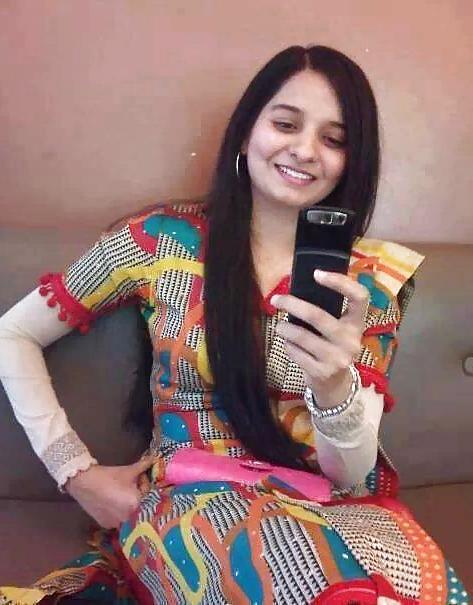 25P Stunning Adorable Muslim Babes 