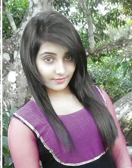 25P Stunning Adorable Muslim Babes 