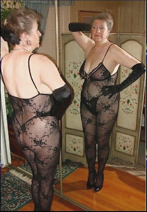 20P LOVELY MATURE & BBW