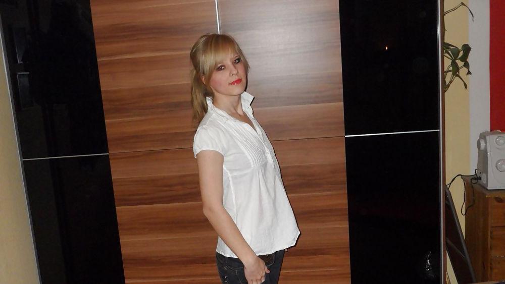 25P Lovely girl