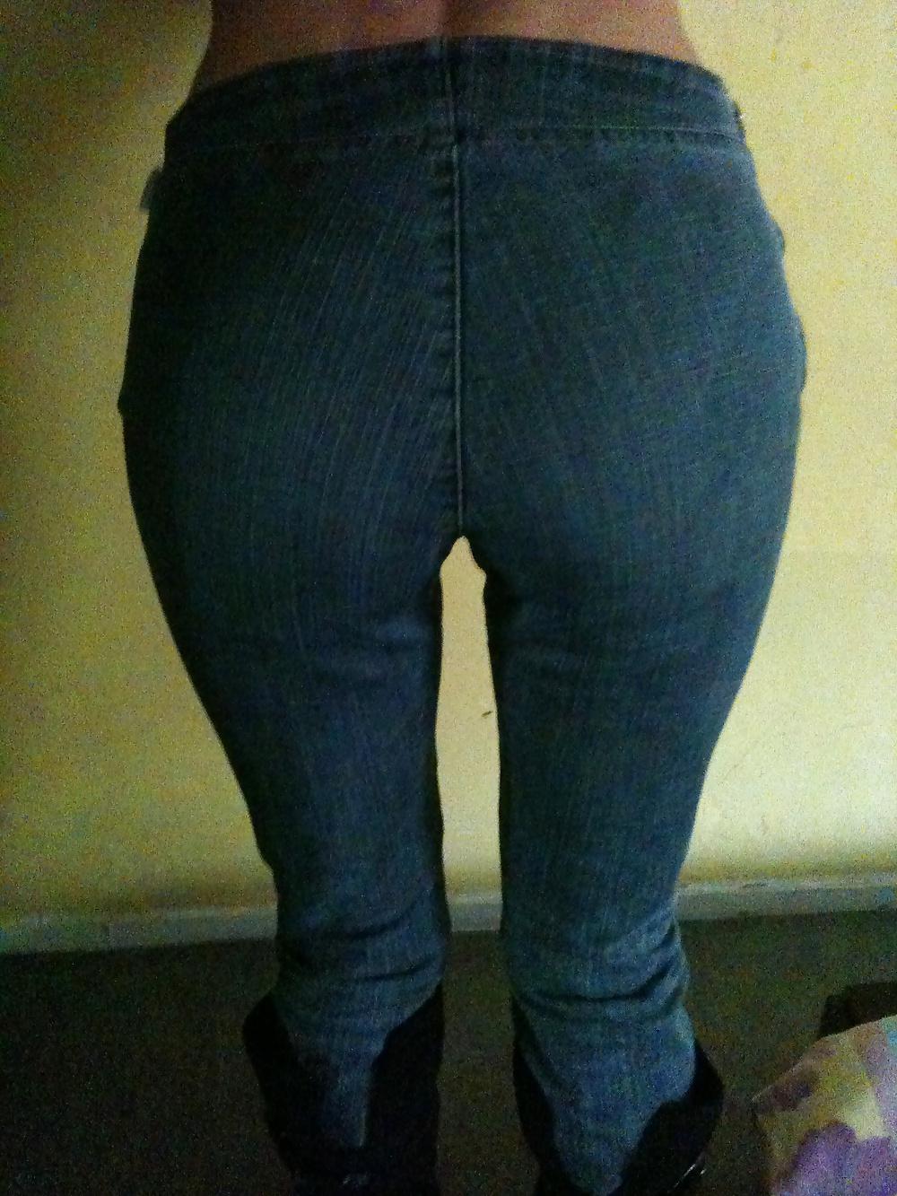 25P Ses fesses adorable