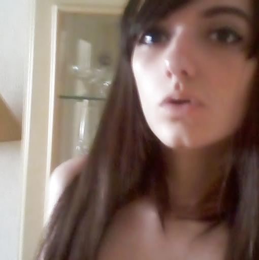 20P Alicia Bratovich - Adorable T-Girl from Brazil